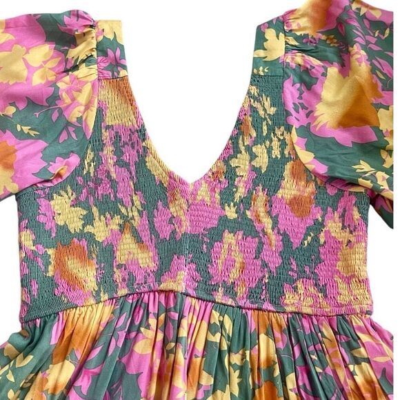 White Birch Dress Size Medium Colorful Olive Leaf Print Fit and Flare Boutique - Picture 3 of 7